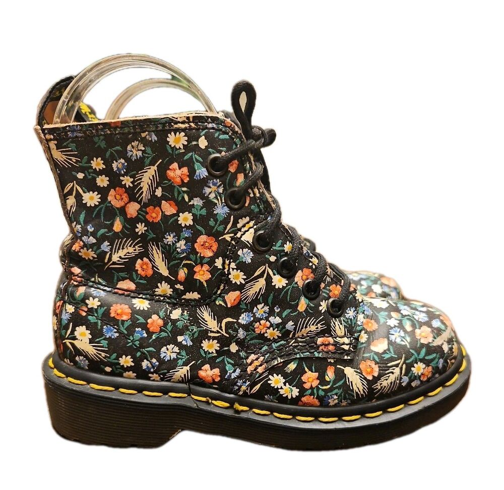 DR. MARTENS BLACK FLORAL BOOTS MADE IN ENGLAND RARE VINTAGE 13C UK / 1Y US - Picture 3 of 16